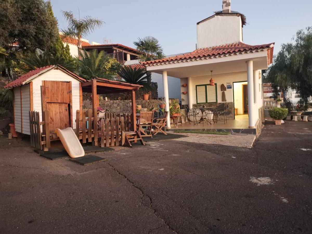 CASA RURAL DOLORES con PISCINA Y VISTAS A LA GOMERA Costa Adeje (Tenerife) Exterior foto