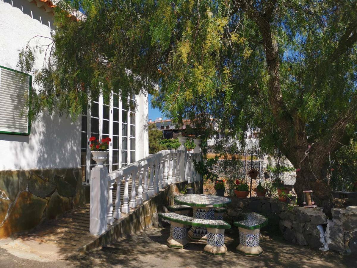 CASA RURAL DOLORES con PISCINA Y VISTAS A LA GOMERA Costa Adeje (Tenerife) Exterior foto